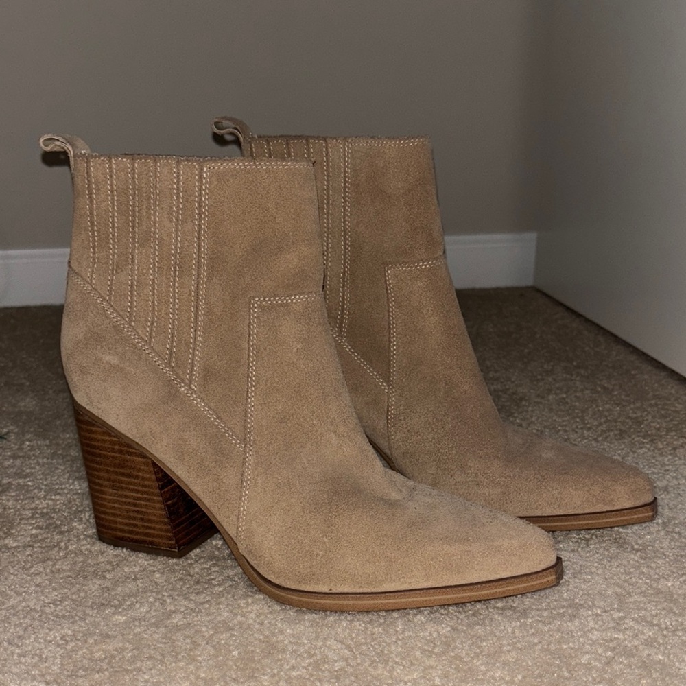 Marc Fisher Cream Ankle Boots with Chunky Heel and Pointed Toe